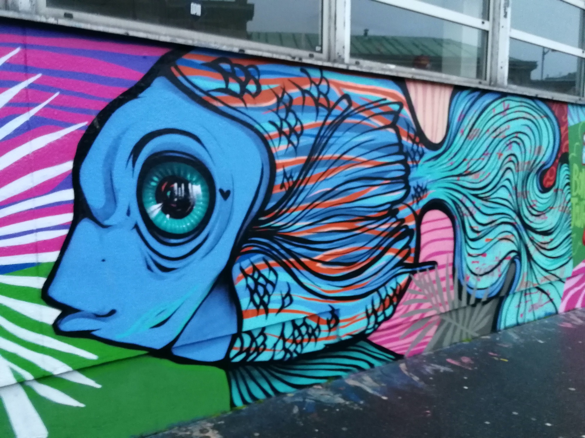 Graffiti 673  by the artist Toys Daniel captured by Rabot in Paris France