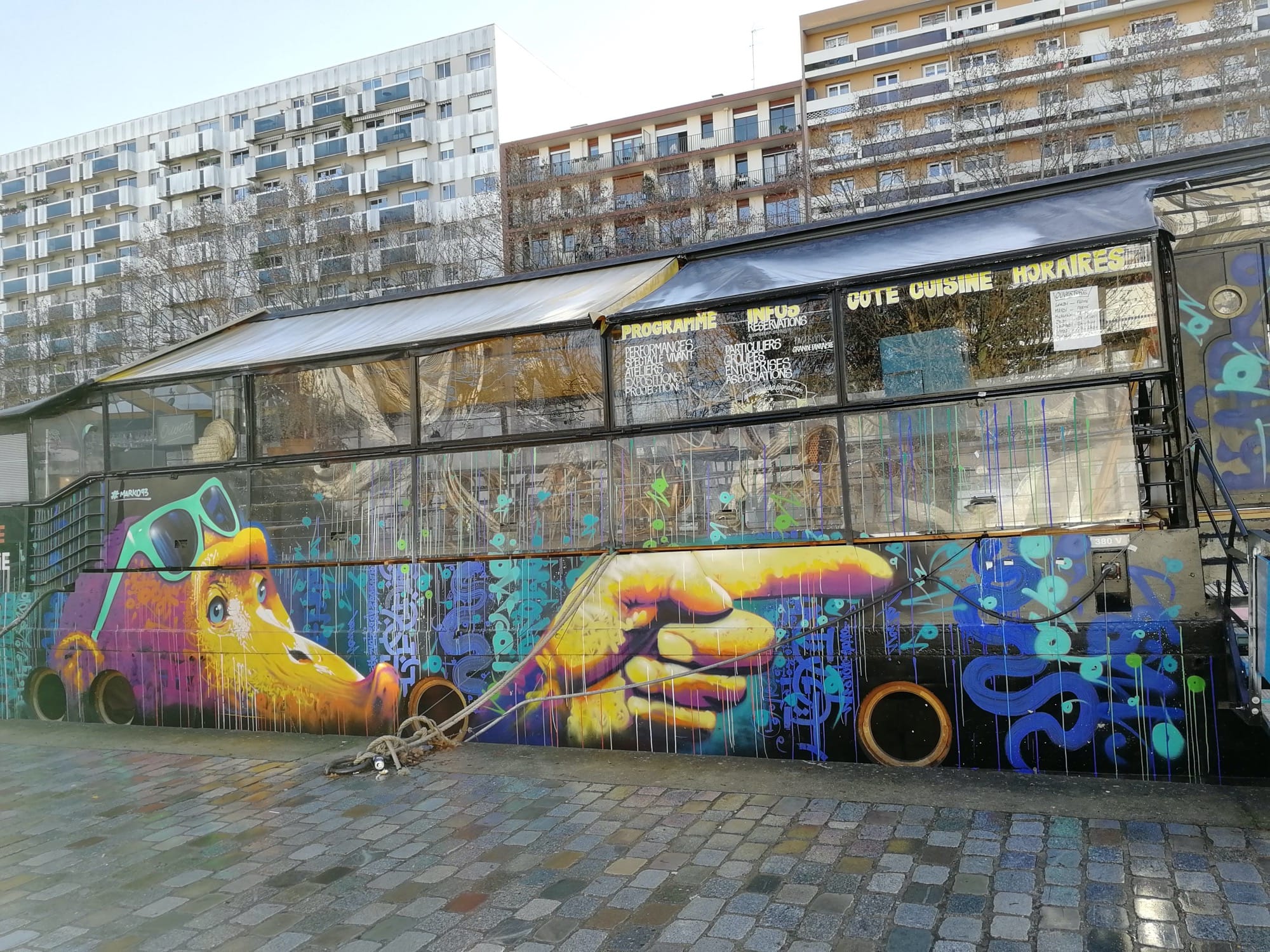Graffiti 735  de Marko 93 capturé par Rabot à Paris France