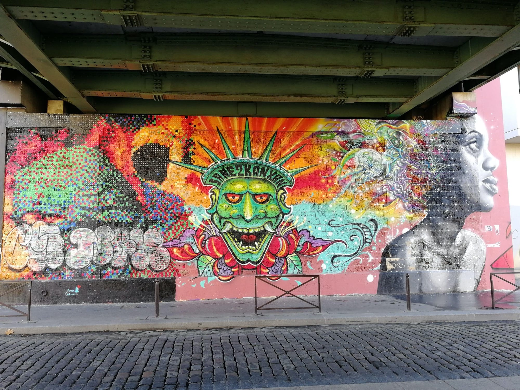 Graffiti 742  de Sane 2 capturé par Rabot à Paris France