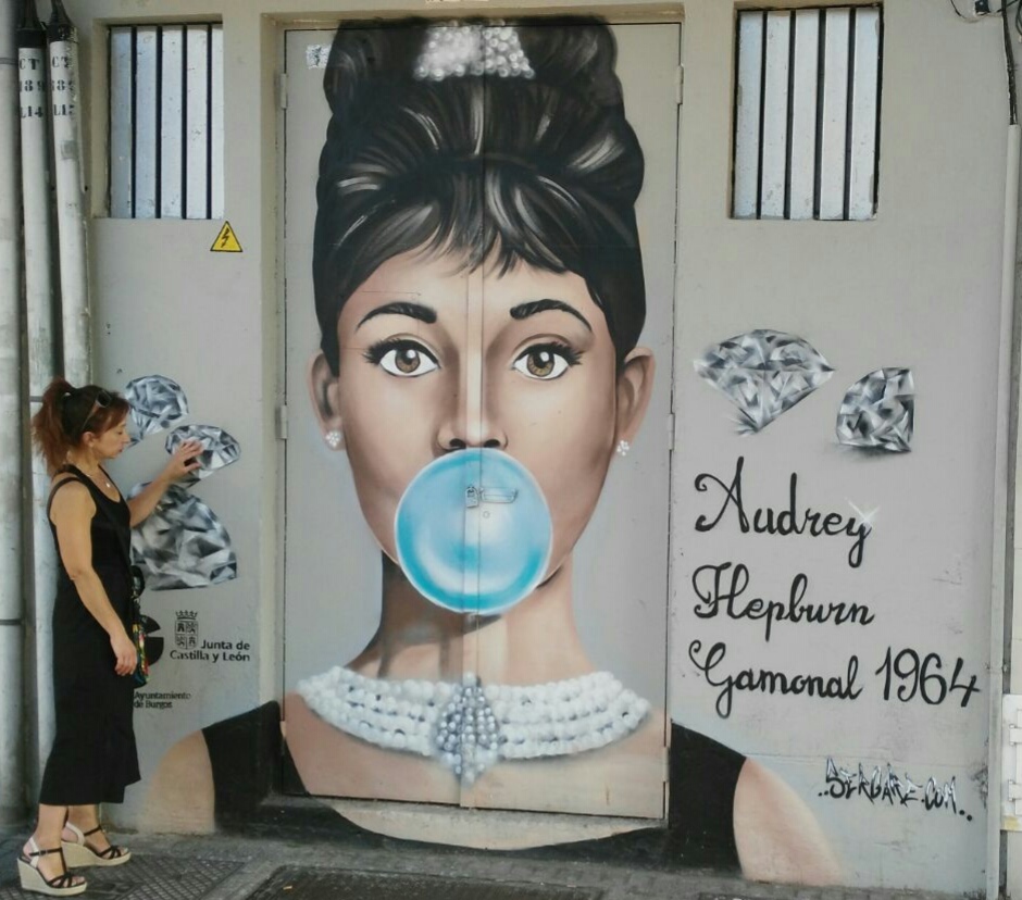 Graffiti 772 Audrey Hepburn captured by ankarkzoo in Burgos Spain