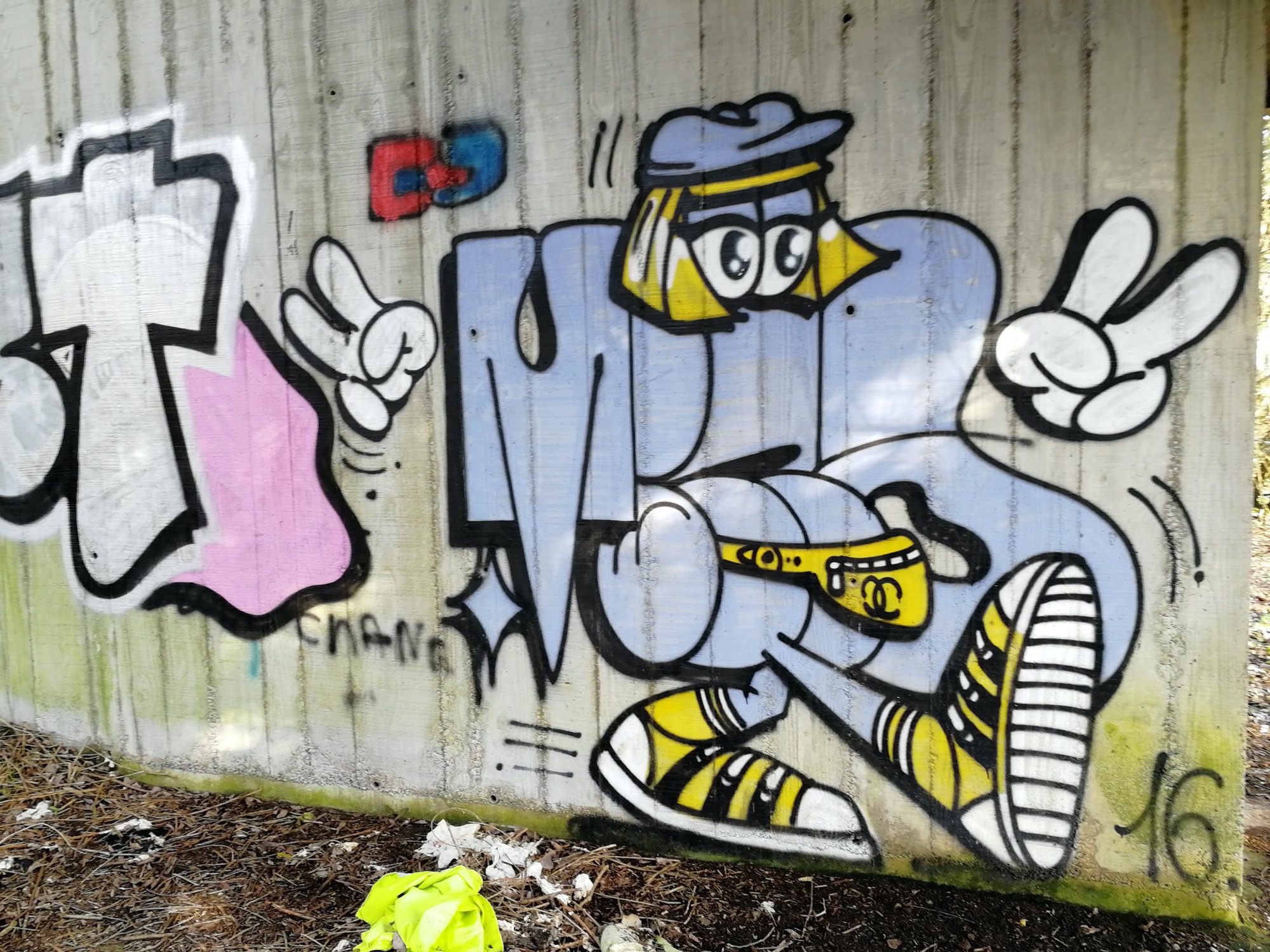 Graffiti 893  capturé par Rabot à Trignac France