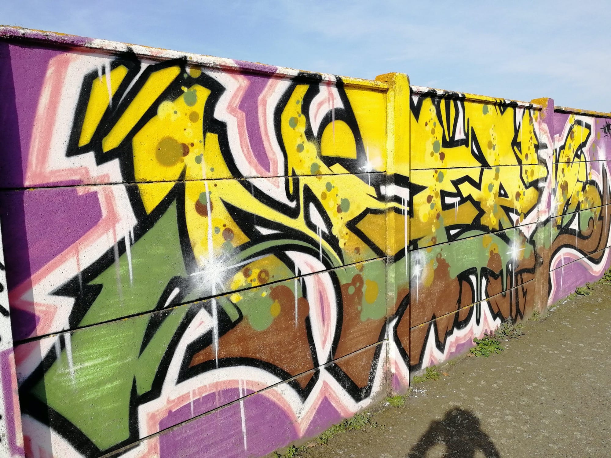 Graffiti 903  capturé par Rabot à Saint-Nazaire France
