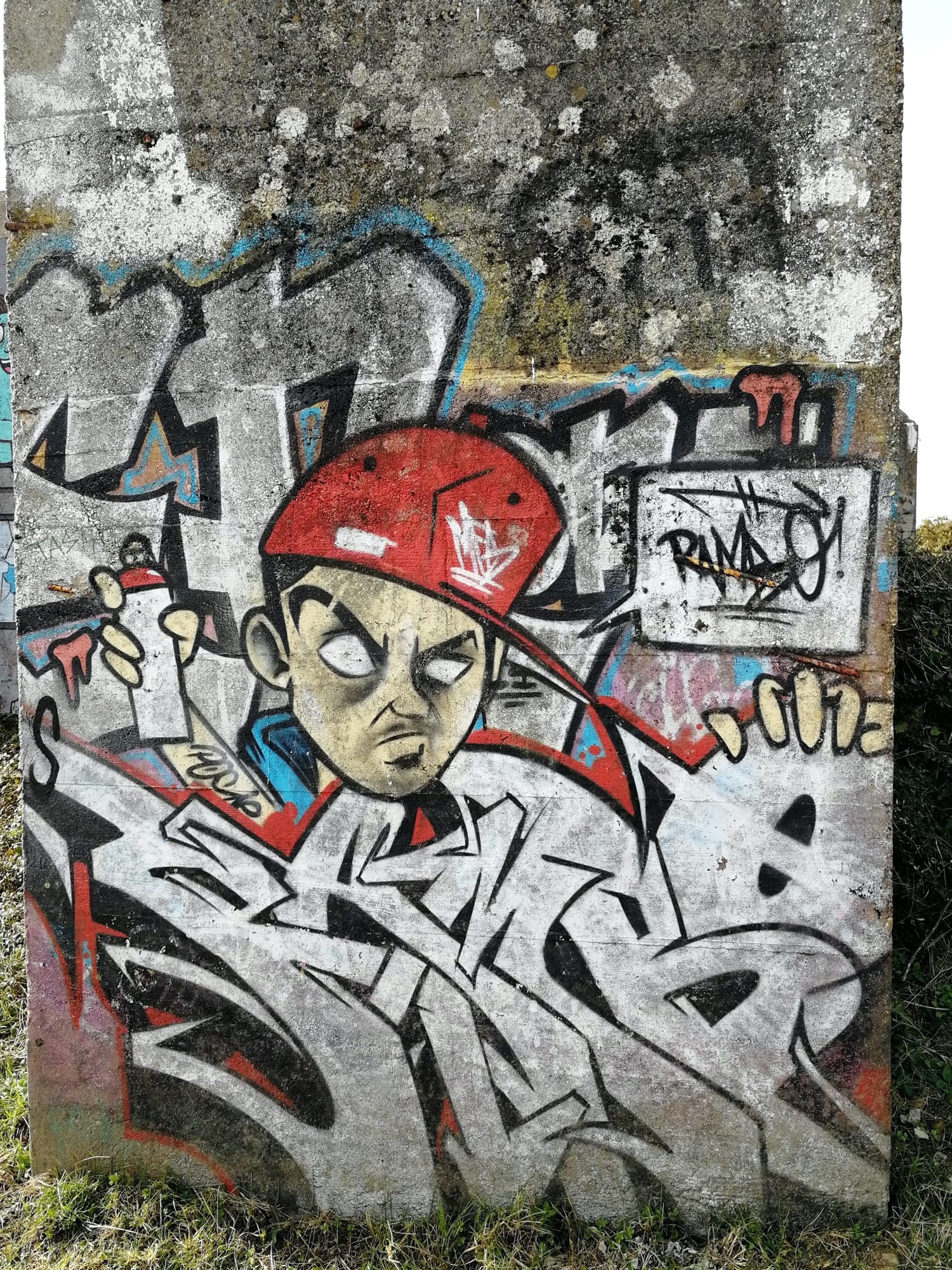 Graffiti 929  capturé par Rabot à Saint-Nazaire France