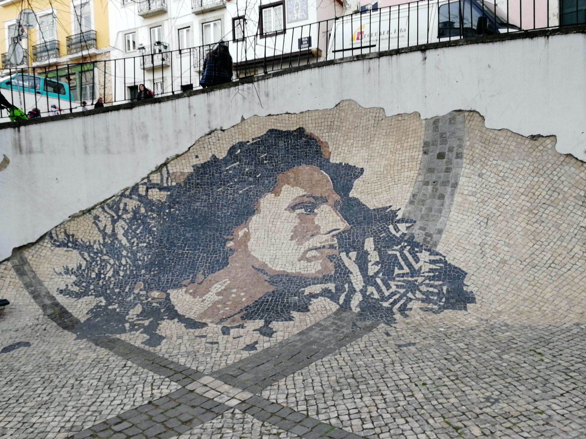 Graffiti 936  capturé par Rabot à Lisboa Portugal