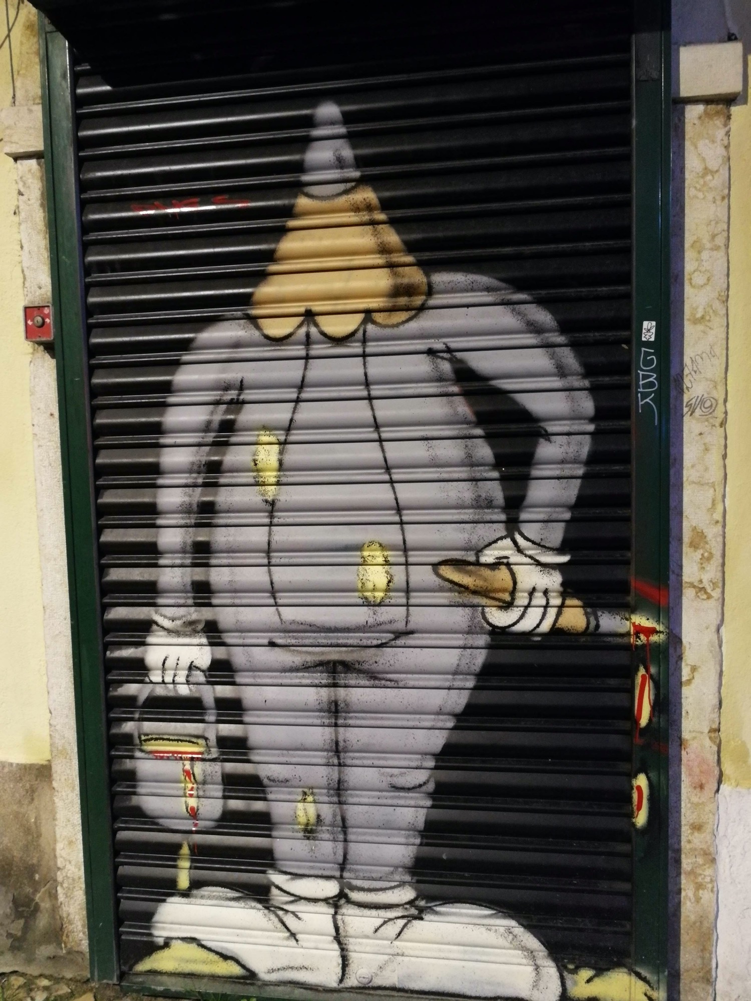 Graffiti 950  capturé par Rabot à Lisboa Portugal