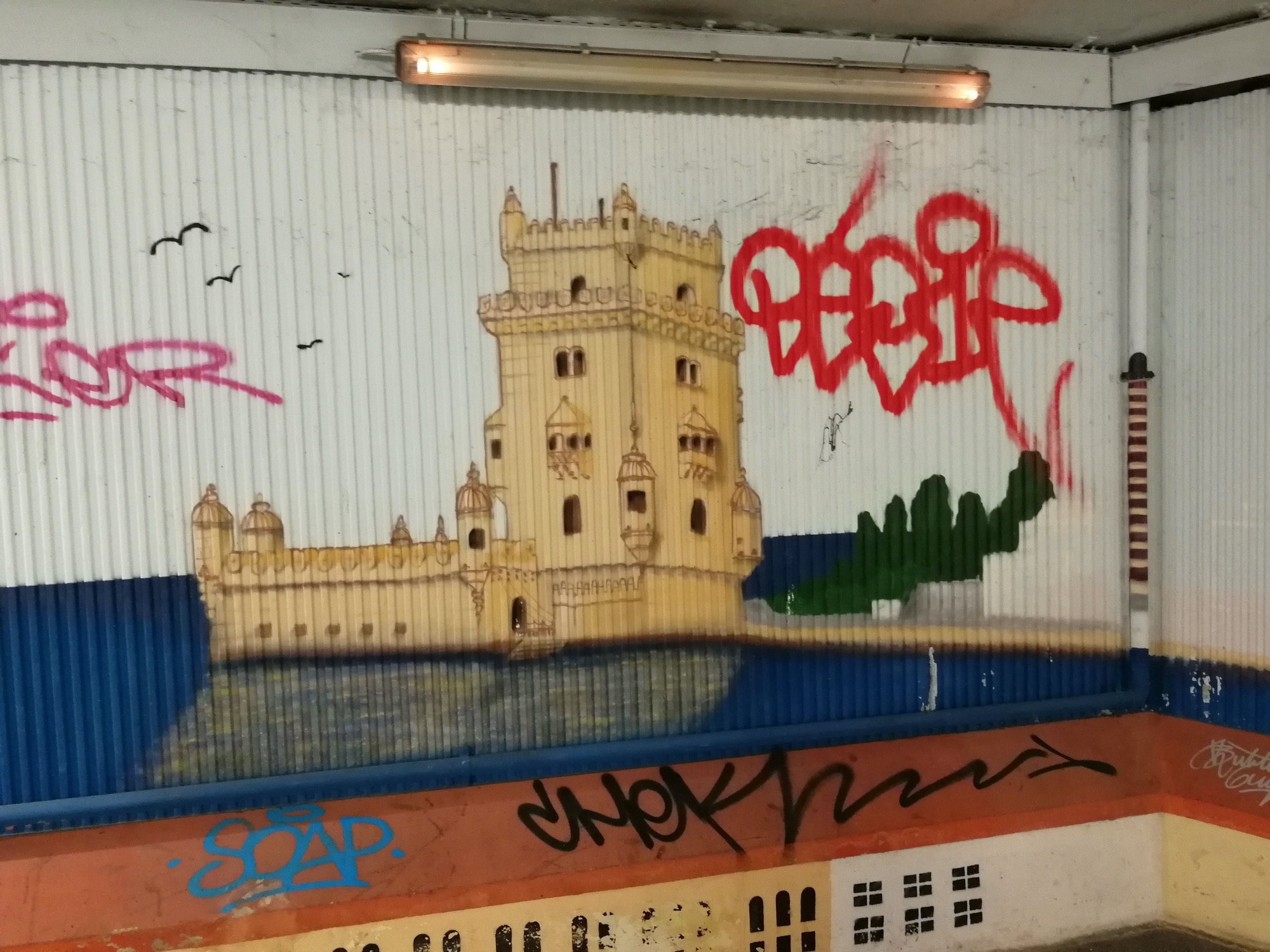 Graffiti 967  capturé par Rabot à Lisboa Portugal