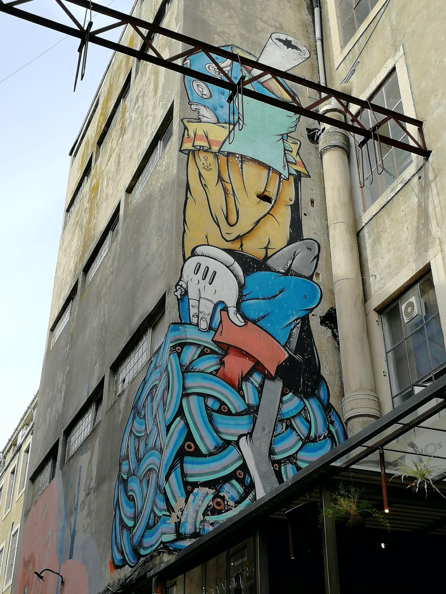 Graffiti 994  capturé par Rabot à Lisboa Portugal