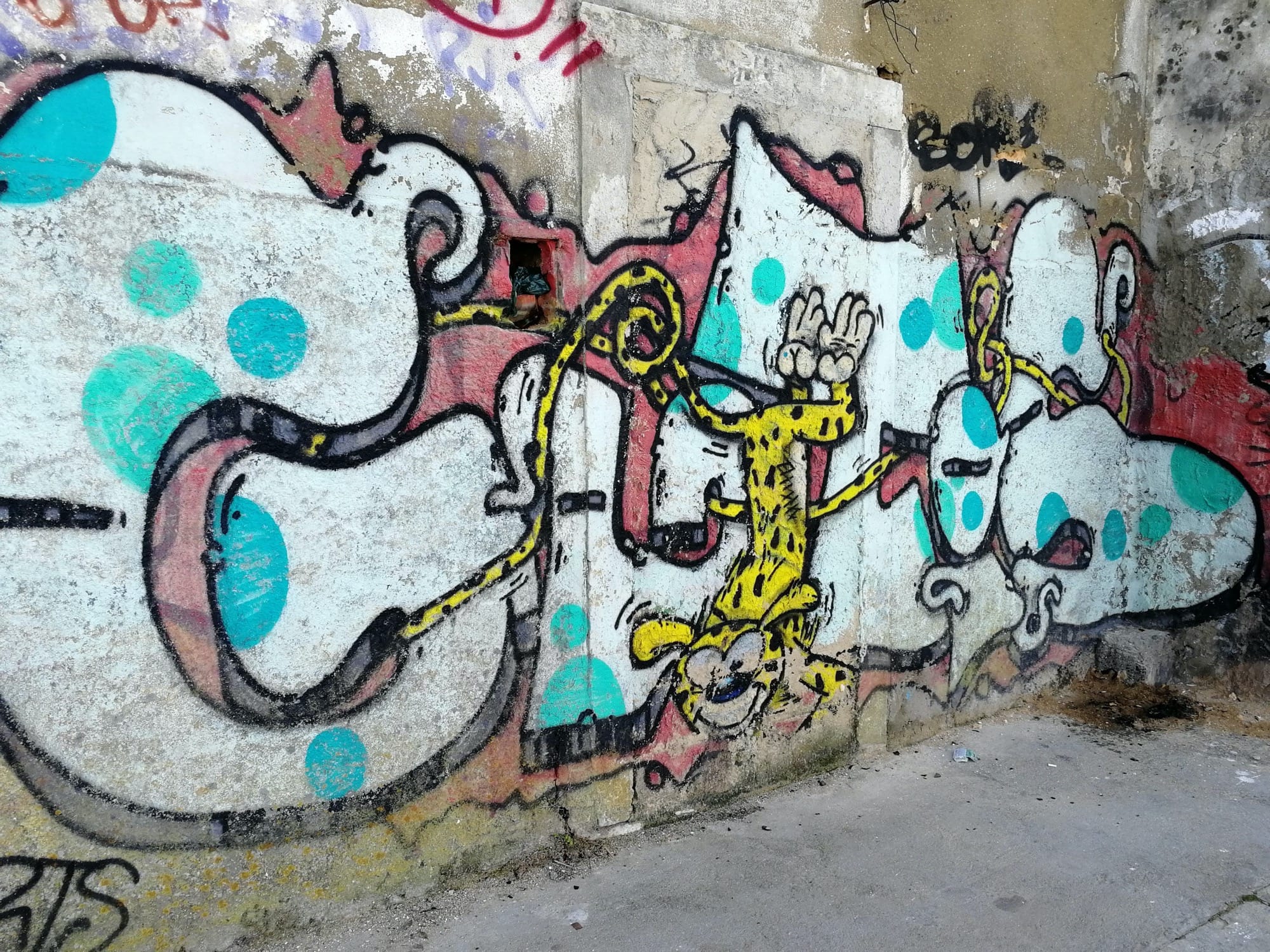 Graffiti 1036 Marsupilami capturé par Rabot à Lisboa Portugal