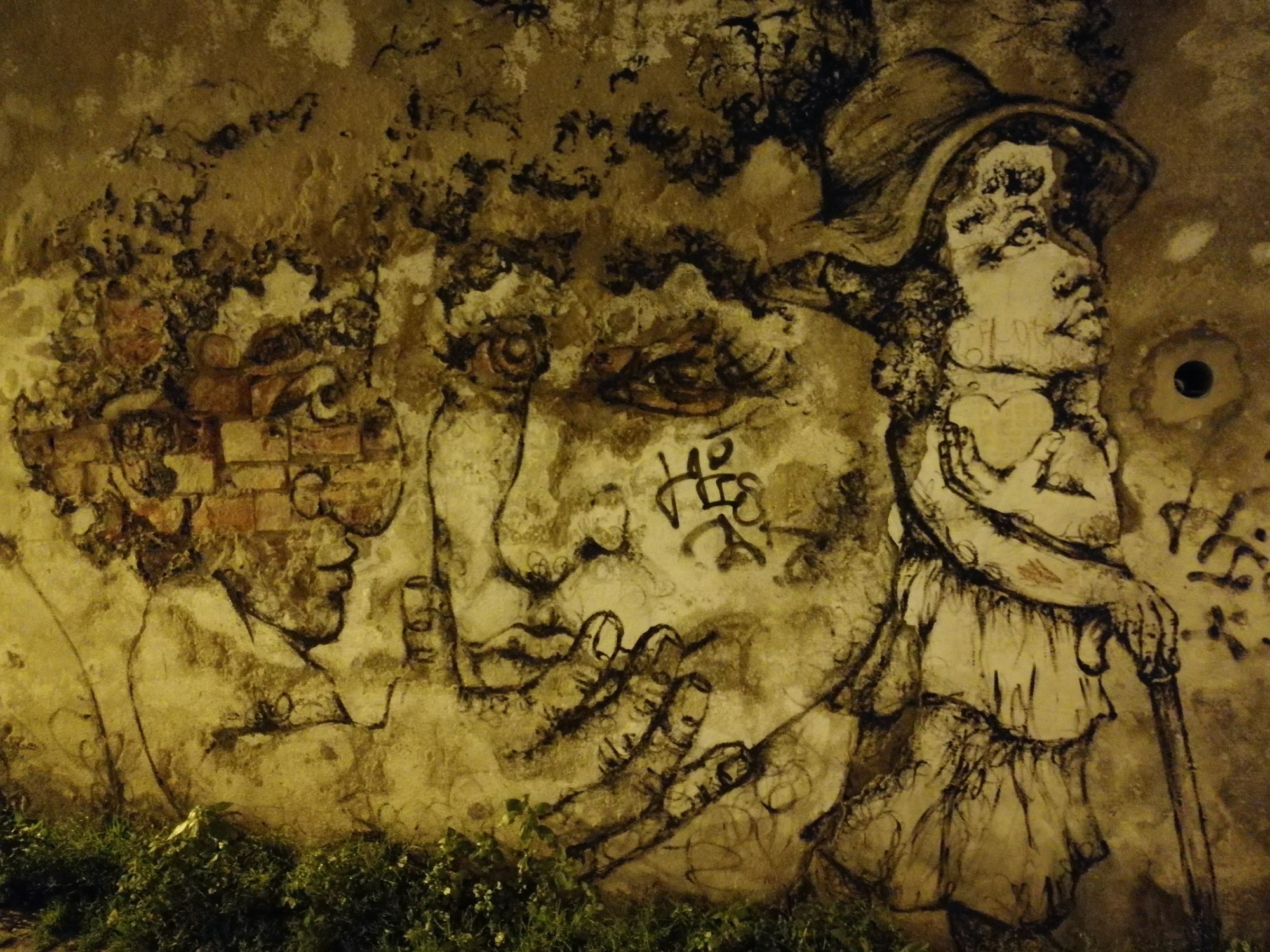 Graffiti 1064  capturé par Rabot à Lisboa Portugal