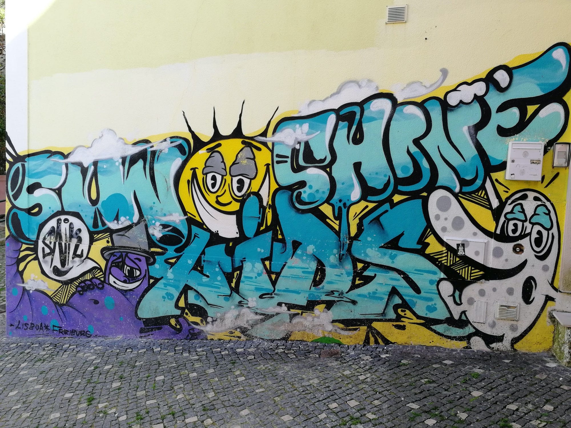 Graffiti 1109  capturé par Rabot à Lisboa Portugal