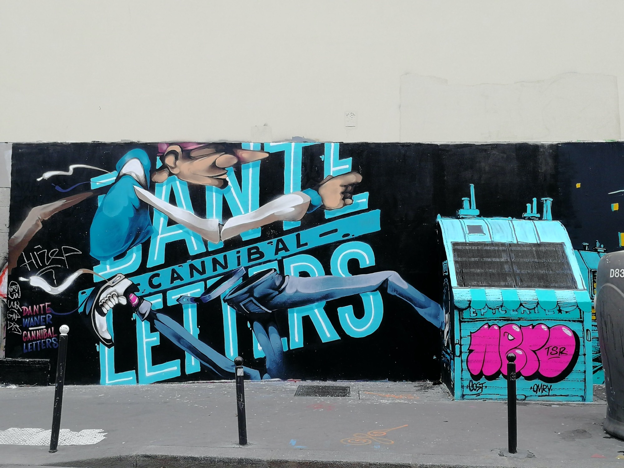 Graffiti 1154  captured by Rabot in Paris France
