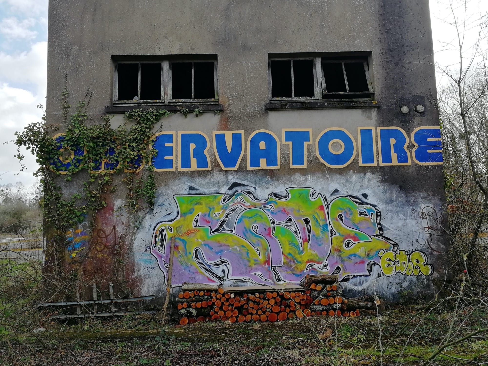 Graffiti 1251  capturé par Rabot à Saint-Nicolas-de-Redon France