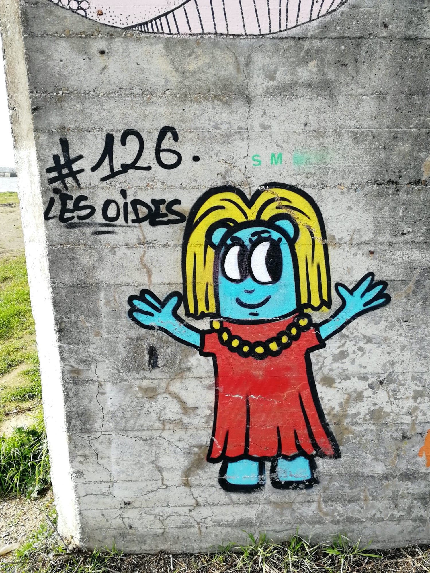 Graffiti 1336 Les oides #126 by the artist Les Oides captured by Rabot in Saint-Nazaire France
