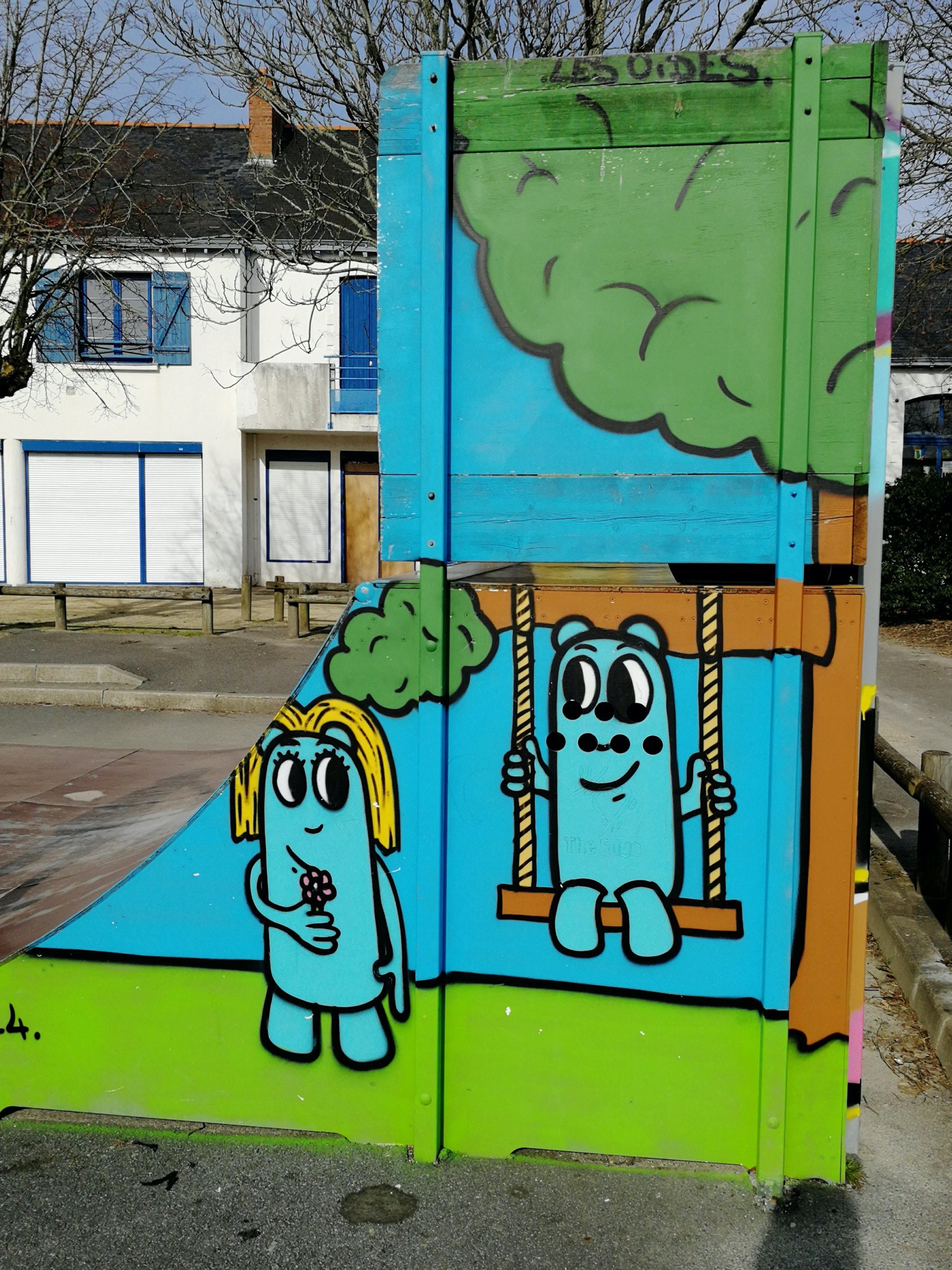 Graffiti 1345  de Les Oides capturé par Rabot à Pornichet France