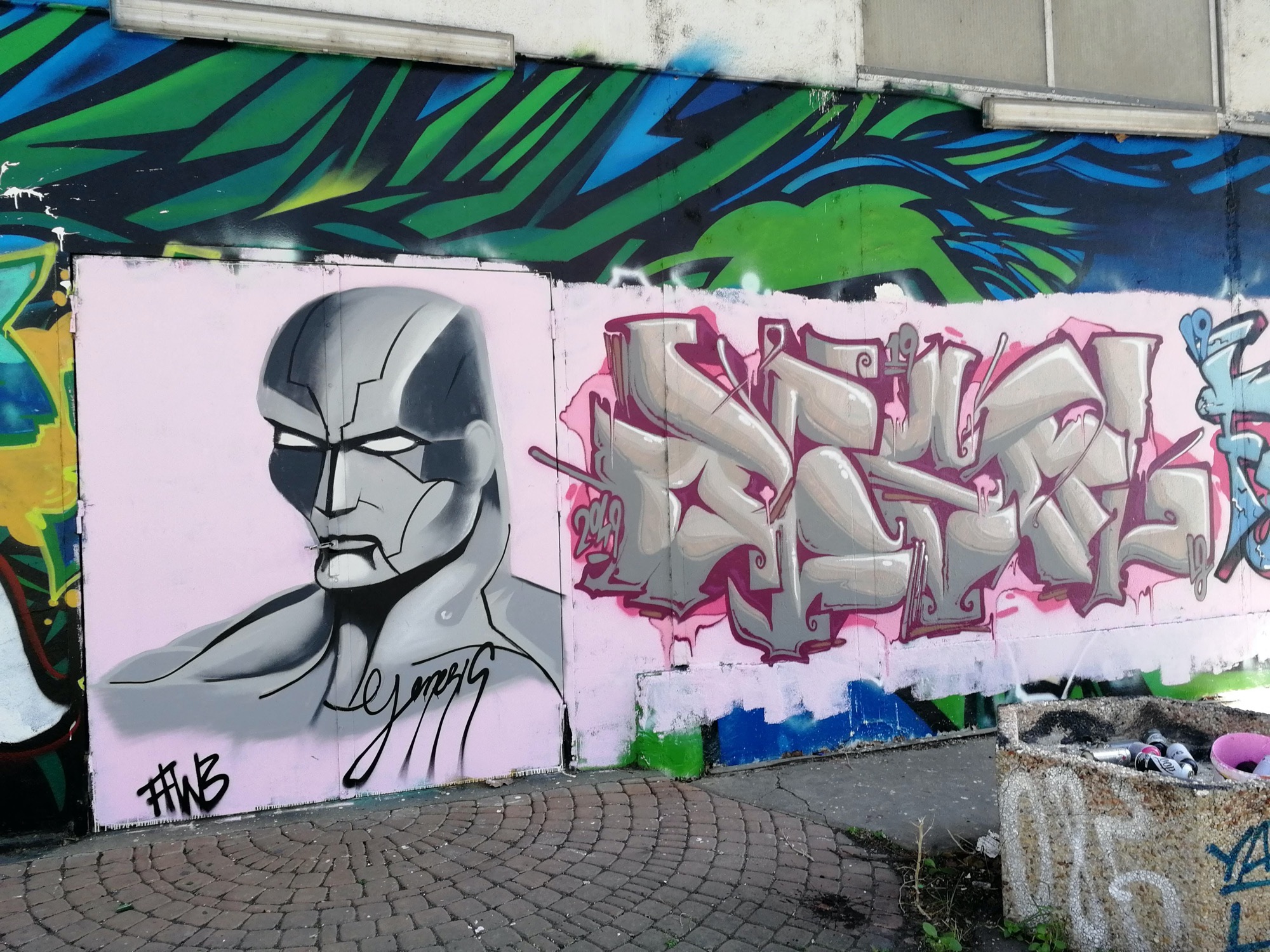 Graffiti 1510  captured by Rabot in Nantes France