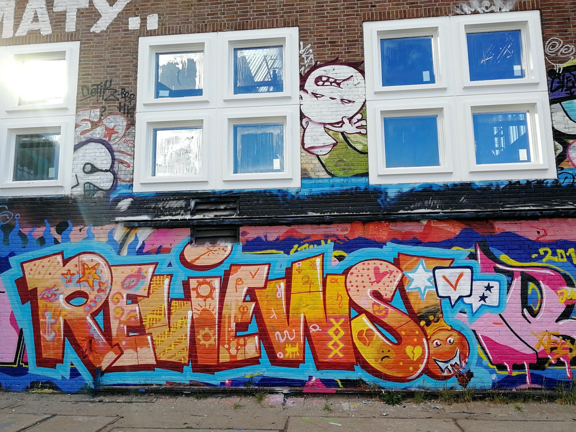 Graffiti 1726 Reviews! captured by Rabot in Amsterdam Netherlands