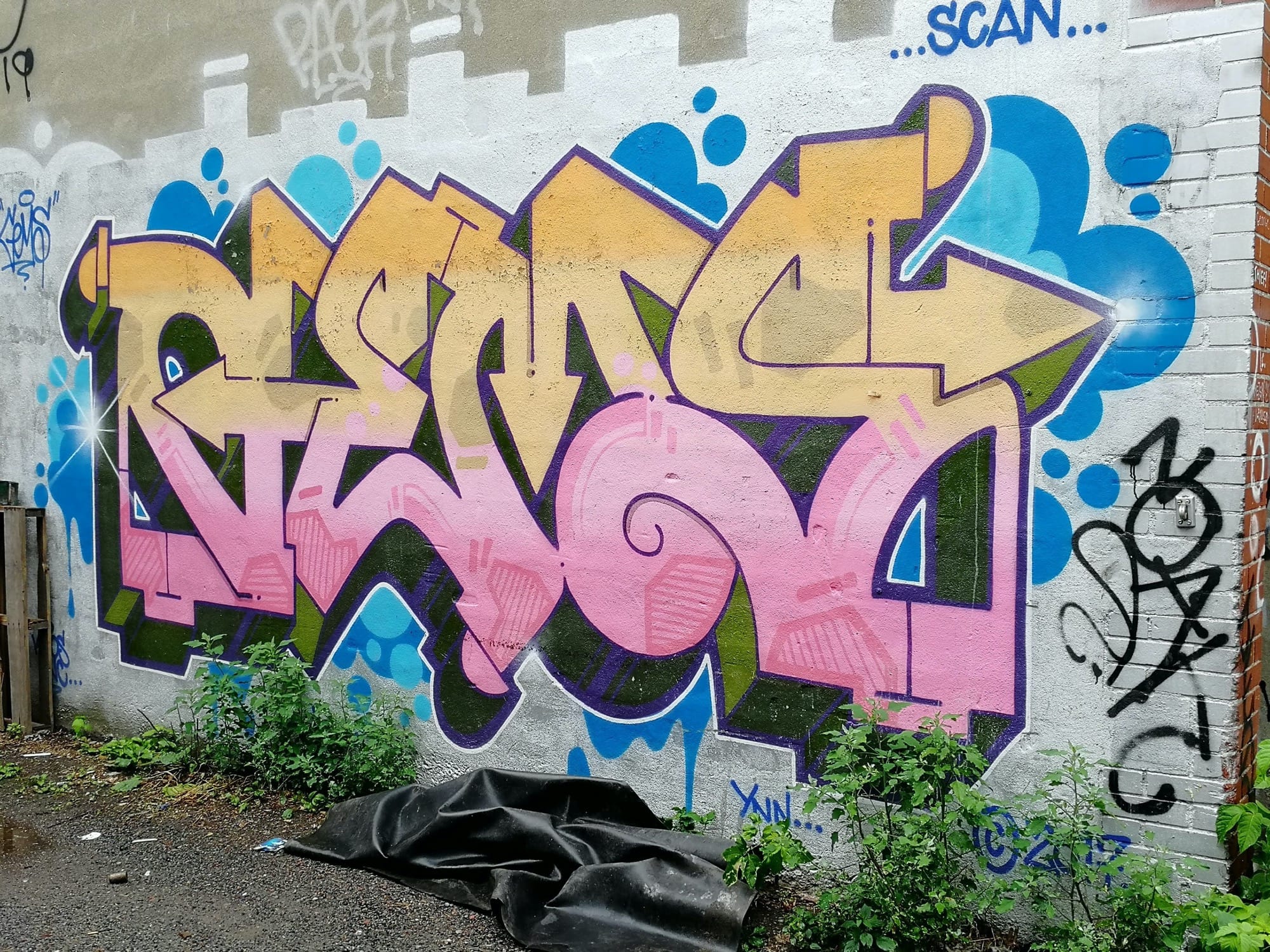 Graffiti 2091  capturé par Rabot à Montréal Canada