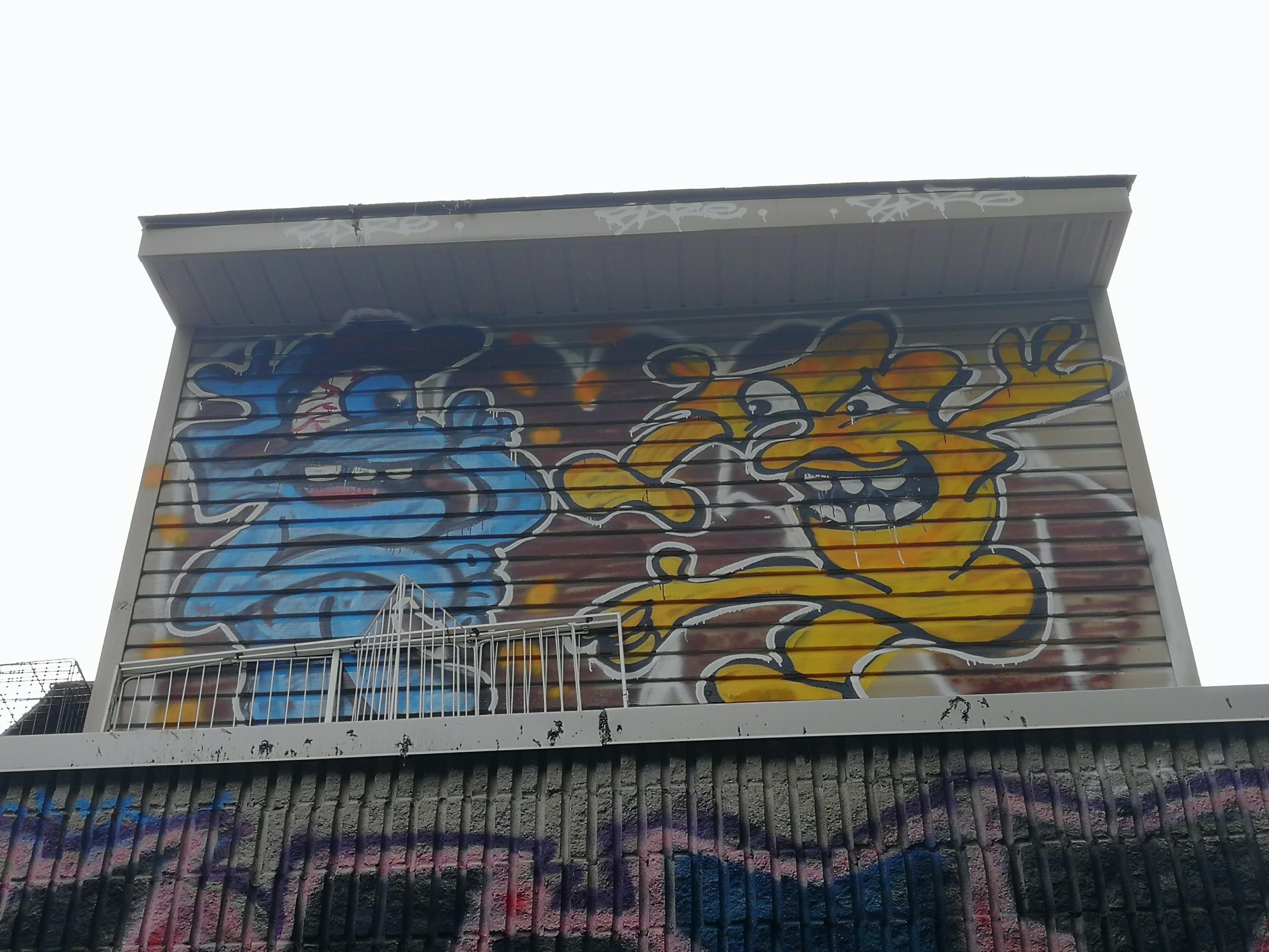 Graffiti 2093  capturé par Rabot à Montréal Canada