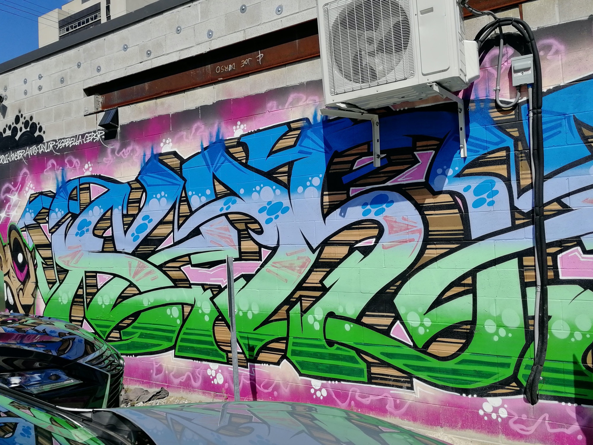 Graffiti 2337  capturé par Rabot à Toronto Canada