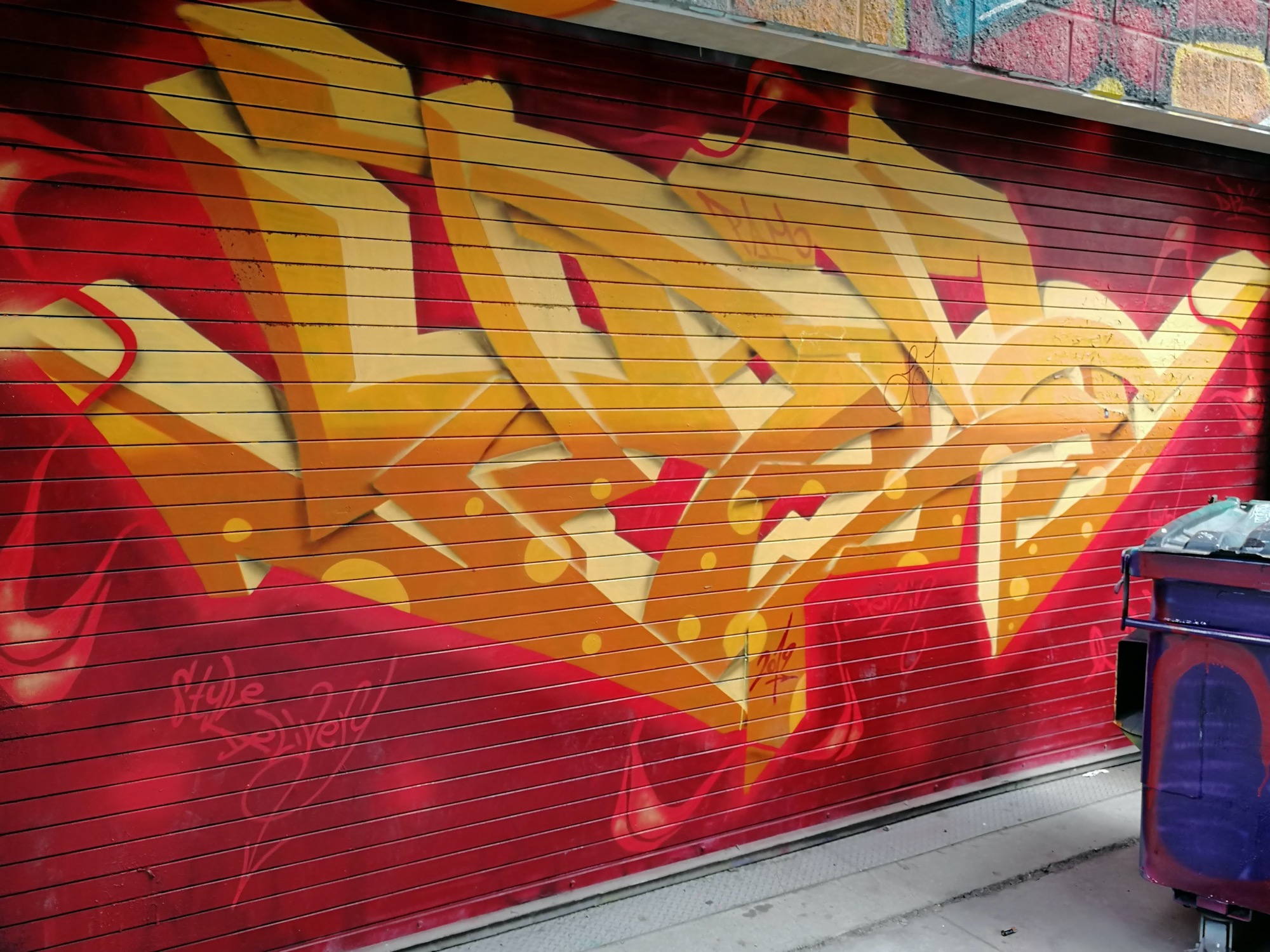 Graffiti 2575  capturé par Rabot à Toronto Canada