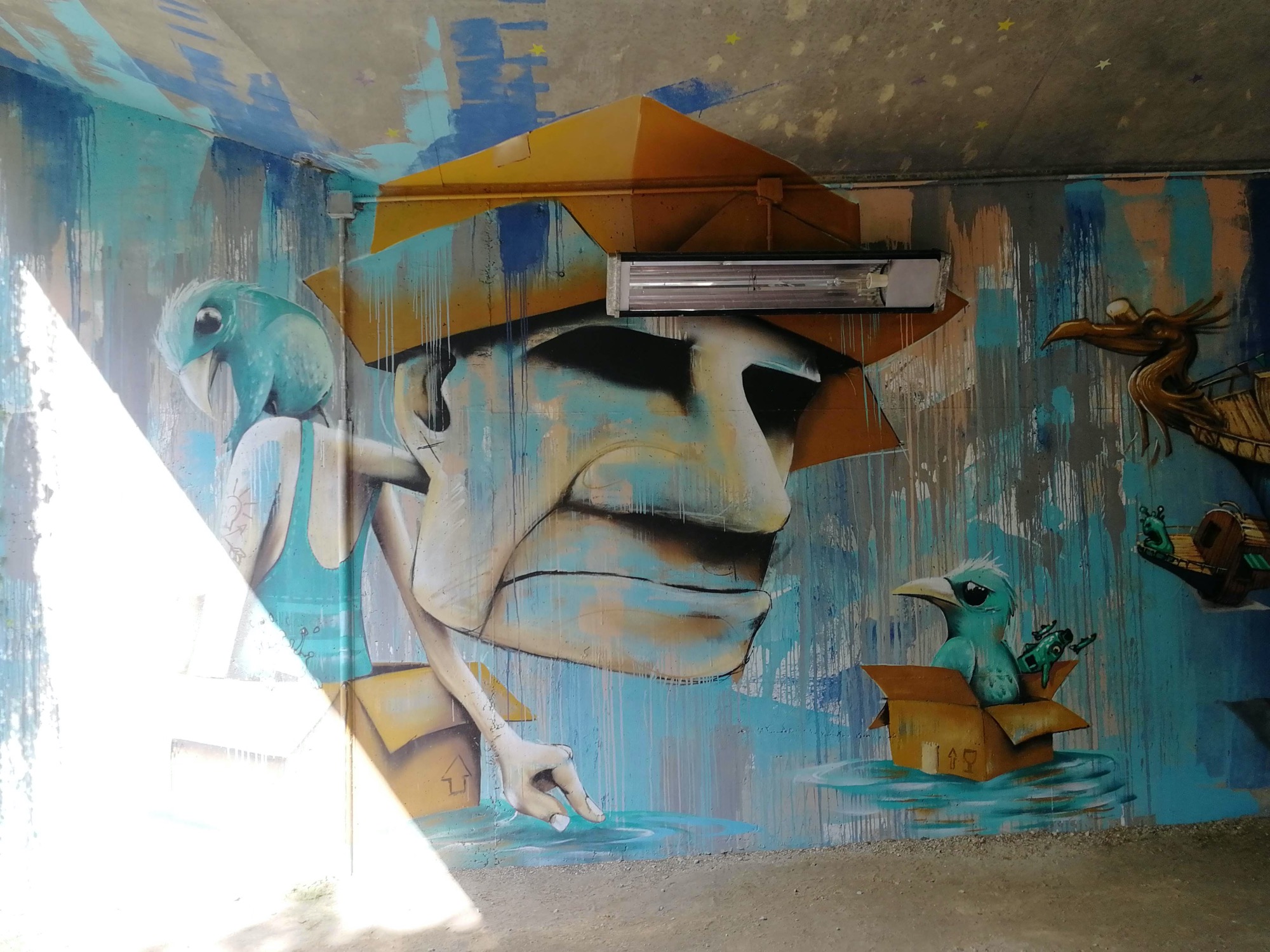 Graffiti 2970  by the artist Mika captured by Rabot in Vannes France