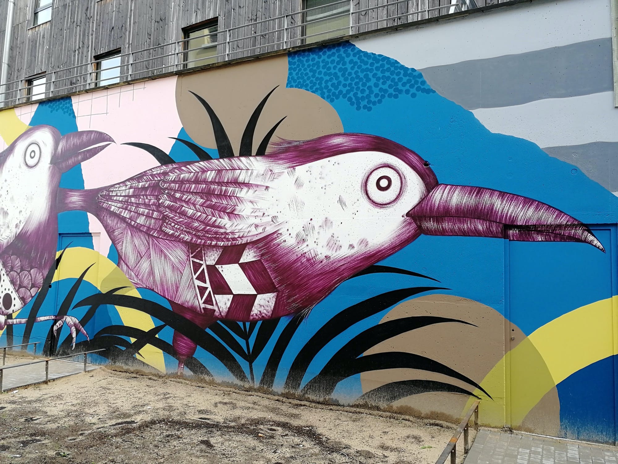 Graffiti 3019  by the artist MISSY (Lisa Di Scala) captured by Rabot in Nantes France