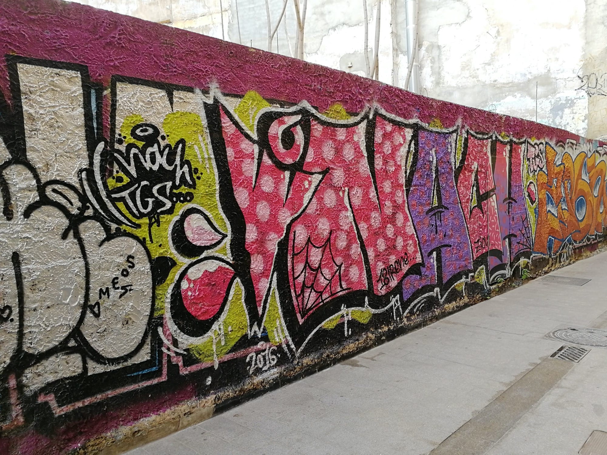 Graffiti 3341  capturé par Rabot à València Spain
