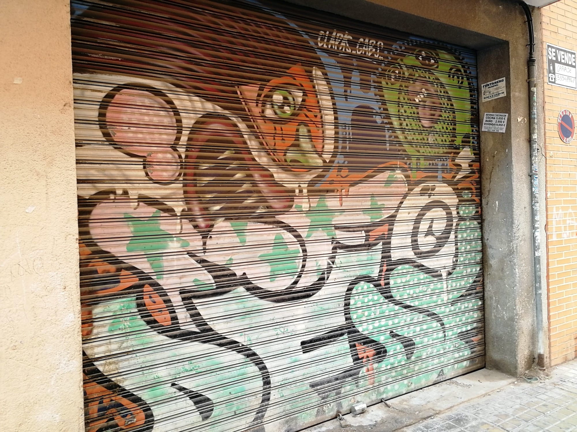 Graffiti 3415  captured by Rabot in València Spain