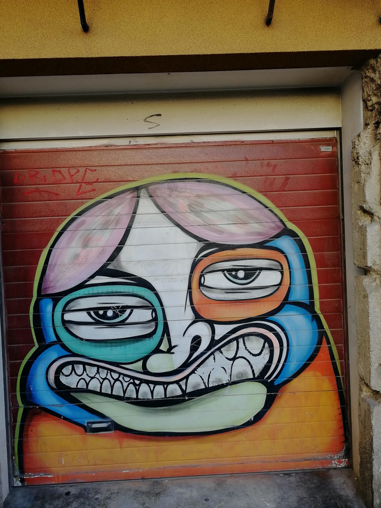 Graffiti 3561  captured by Rabot in València Spain