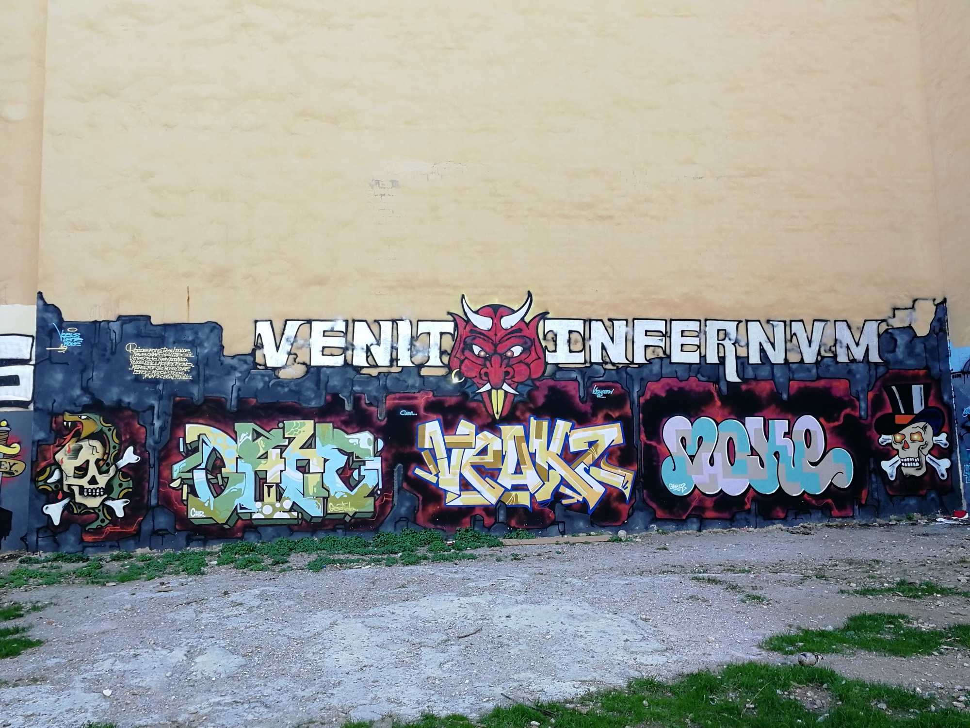 Graffiti 3661  capturé par Rabot à València Spain