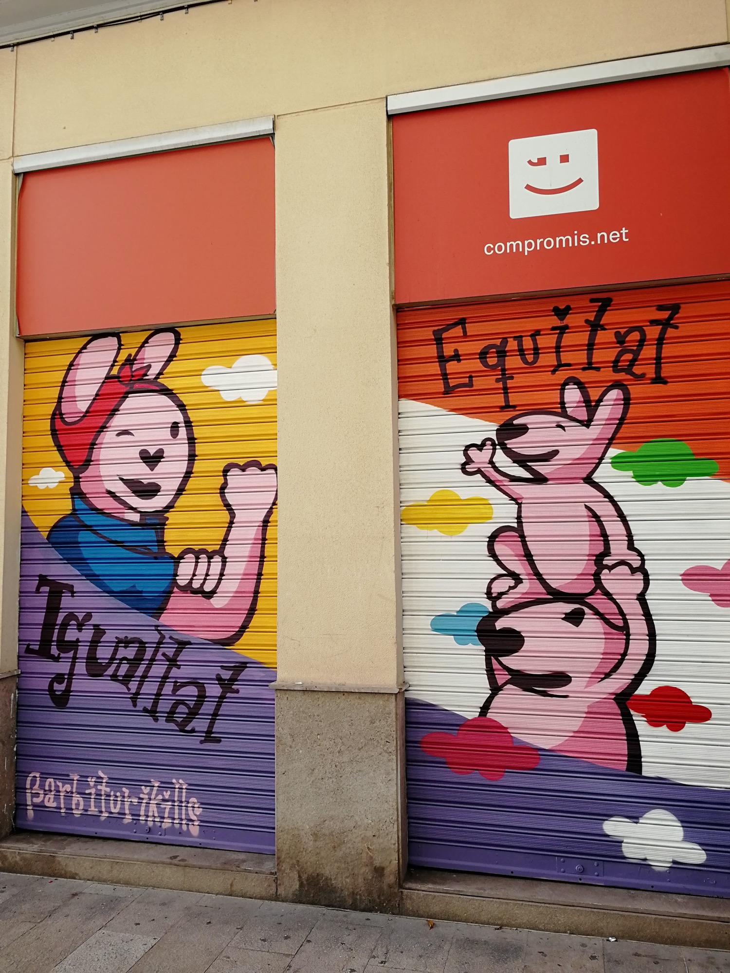 Graffiti 3724  de Barbi capturé par Rabot à València Spain