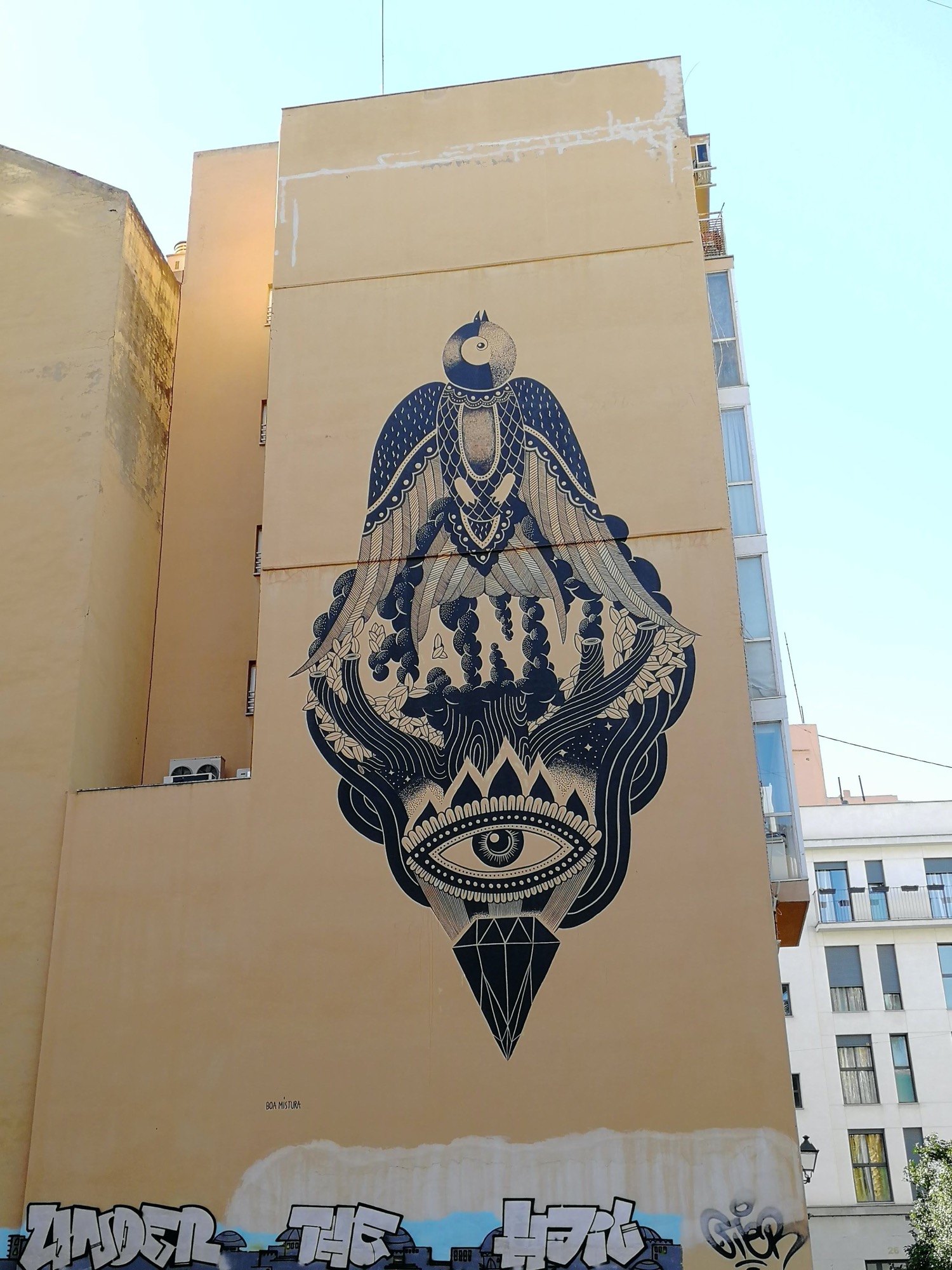 Graffiti 3731  by the artist Boamistura captured by Rabot in València Spain