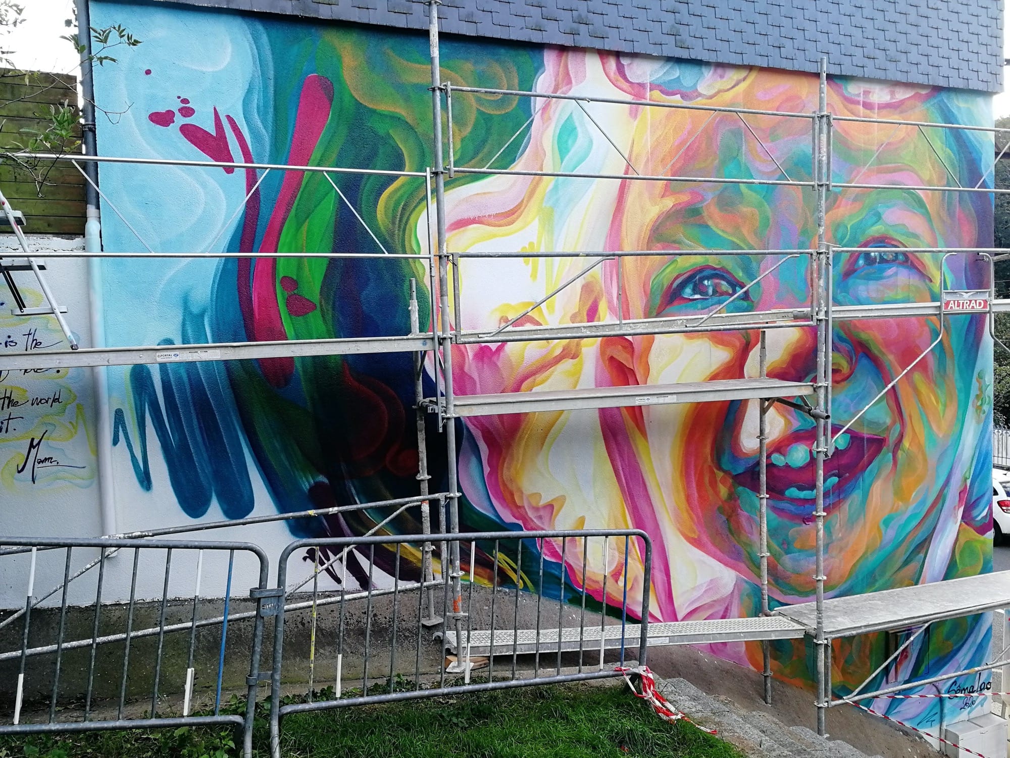 Graffiti 4478  by the artist Sêma Lao captured by Rabot in Saint-Brieuc France