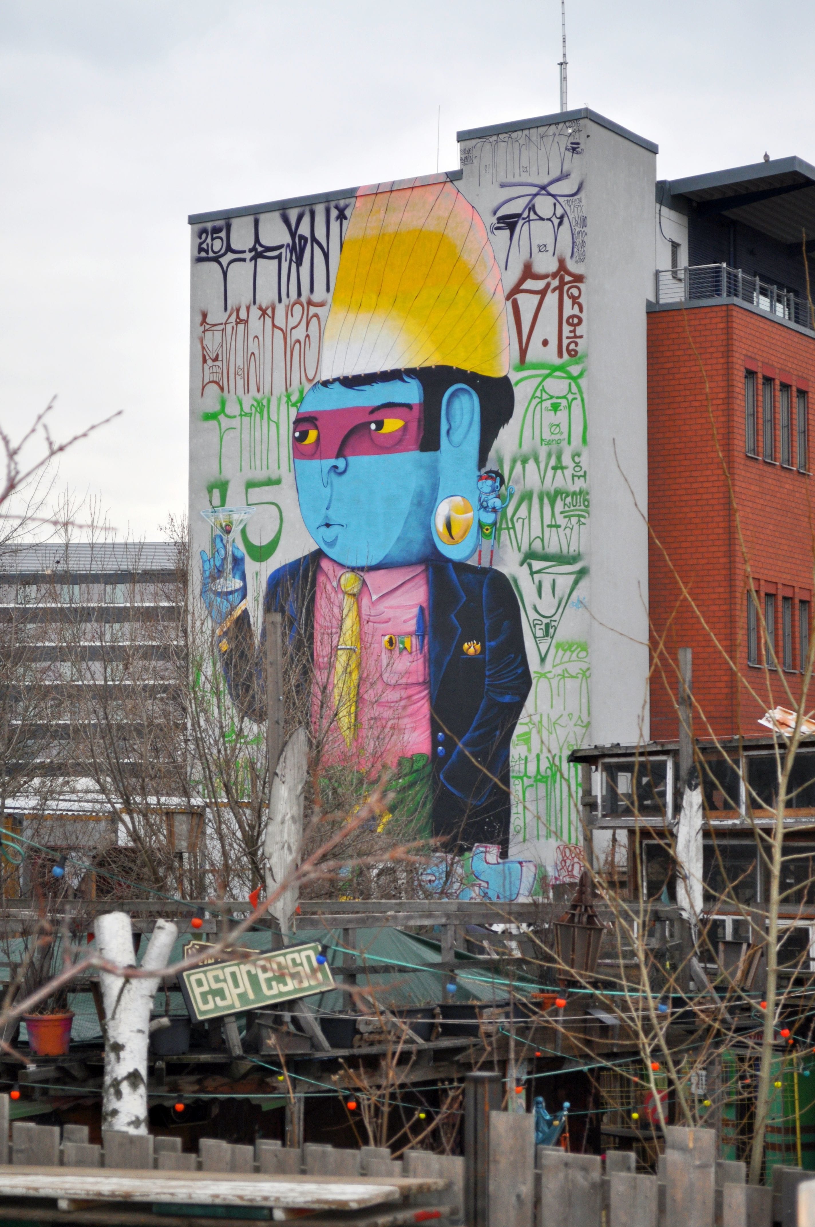 Graffiti 4730  de Cranio capturé par elettrotajik à Berlin Germany