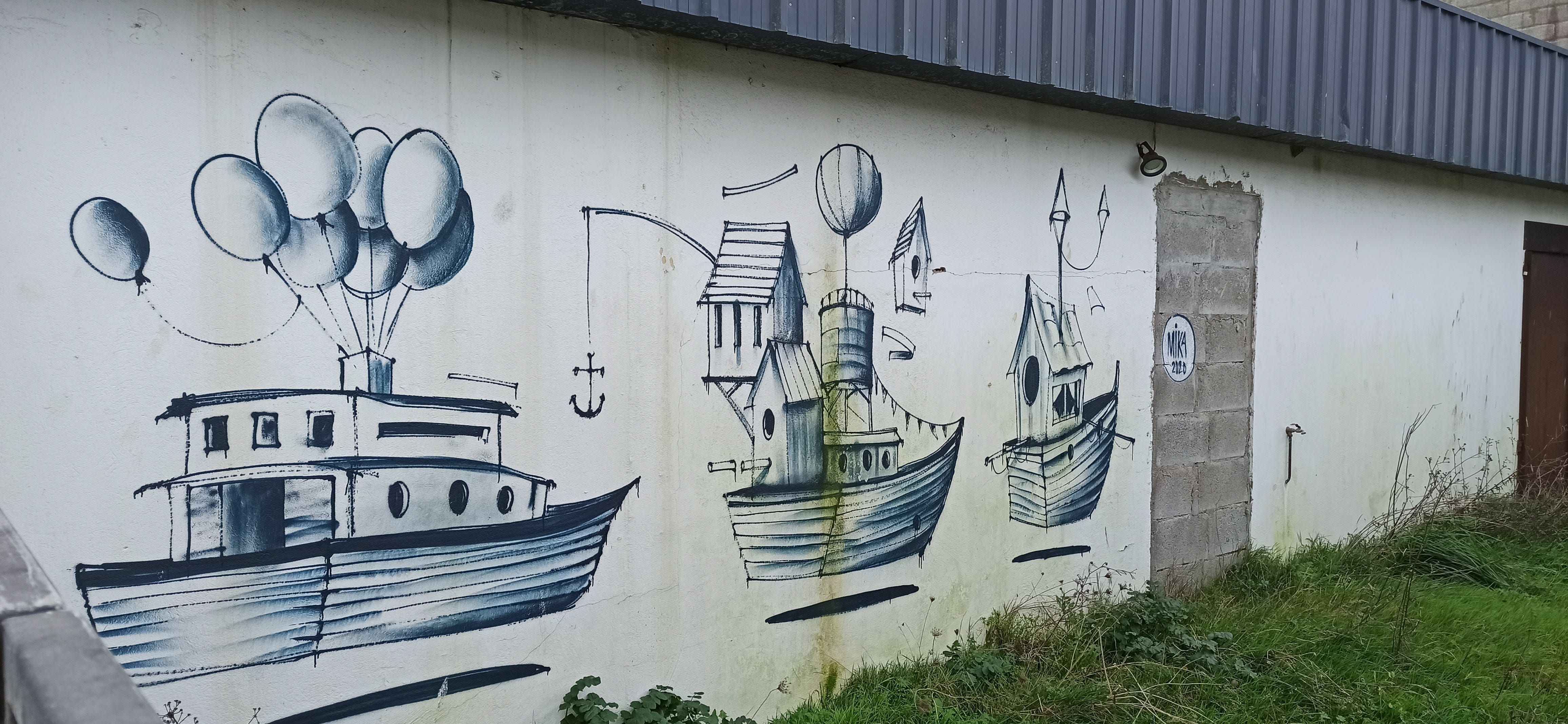 Graffiti 4839  de Mika capturé par Rabot à Lorient France