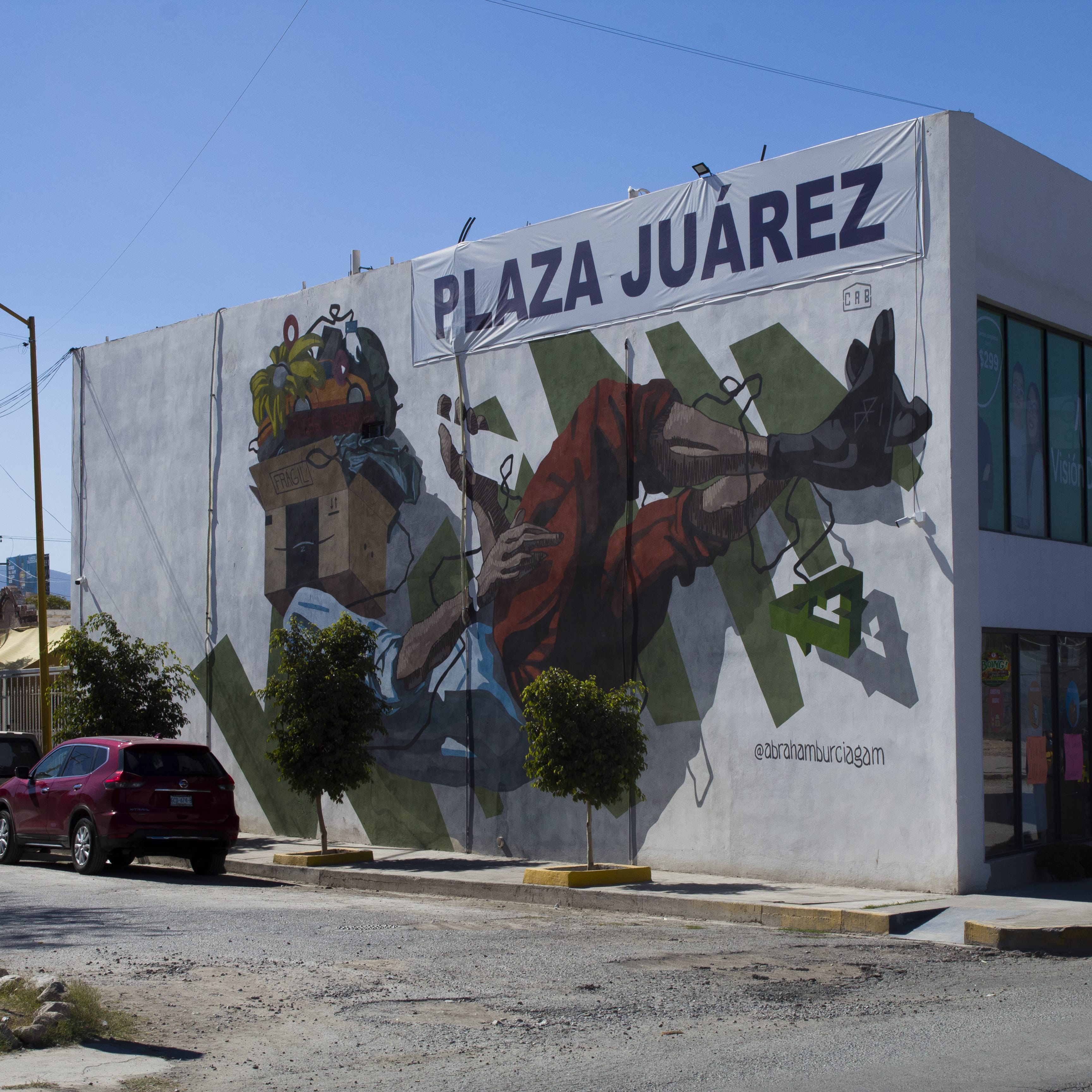 Graffiti 4945 La caída by the artist Abraham Burciaga captured by abrahamburciaga in Torreón Mexico