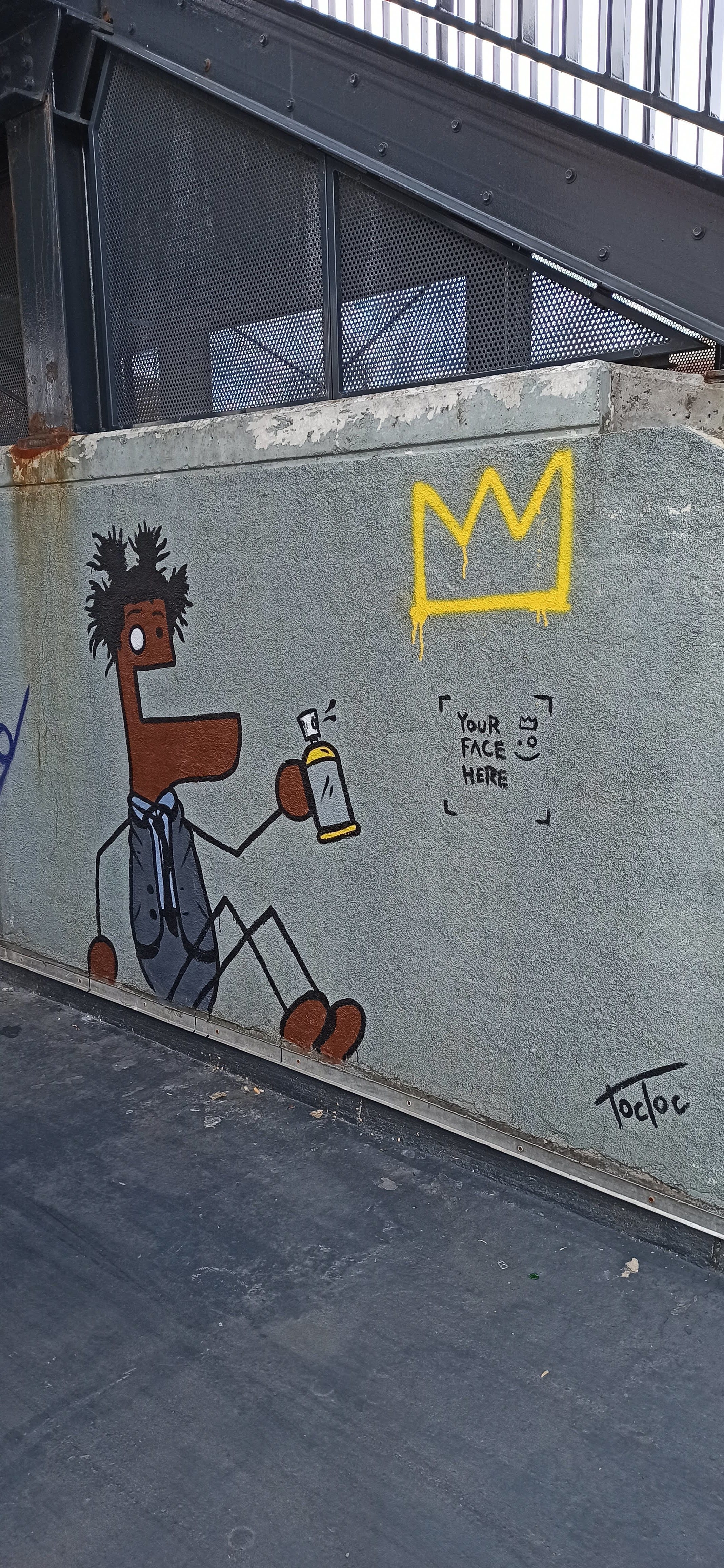 Graffiti 5249 Basquiat de TocToc capturé par Rabot à Roubaix France