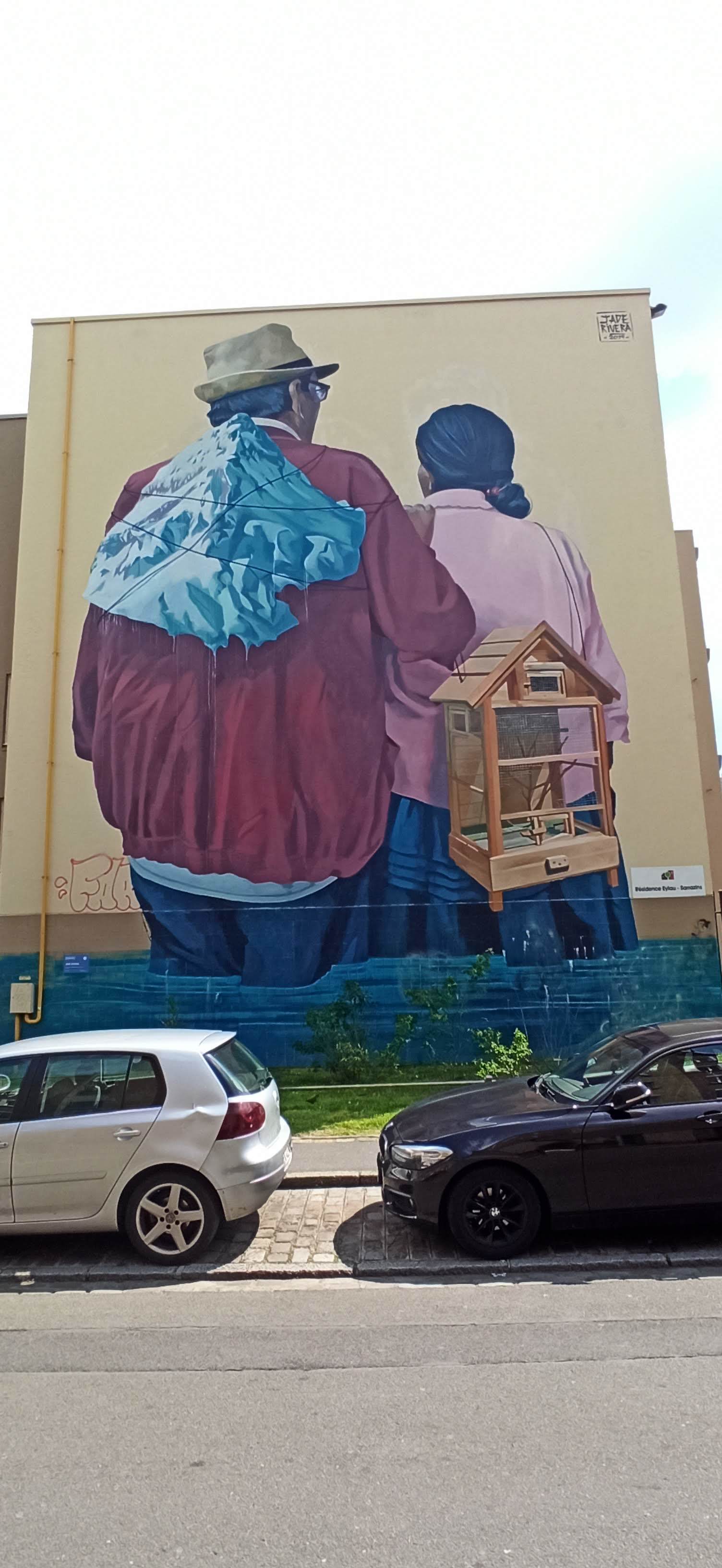 Graffiti 5279  by the artist Jade Rivera captured by Rabot in Lille France
