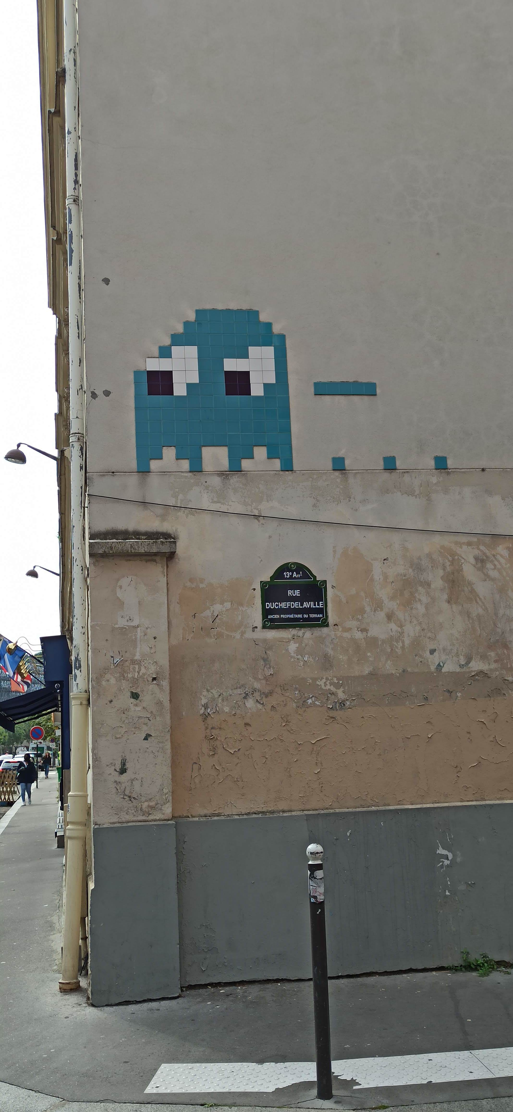 Graffiti 5487  de Invader capturé par Rabot à Paris France