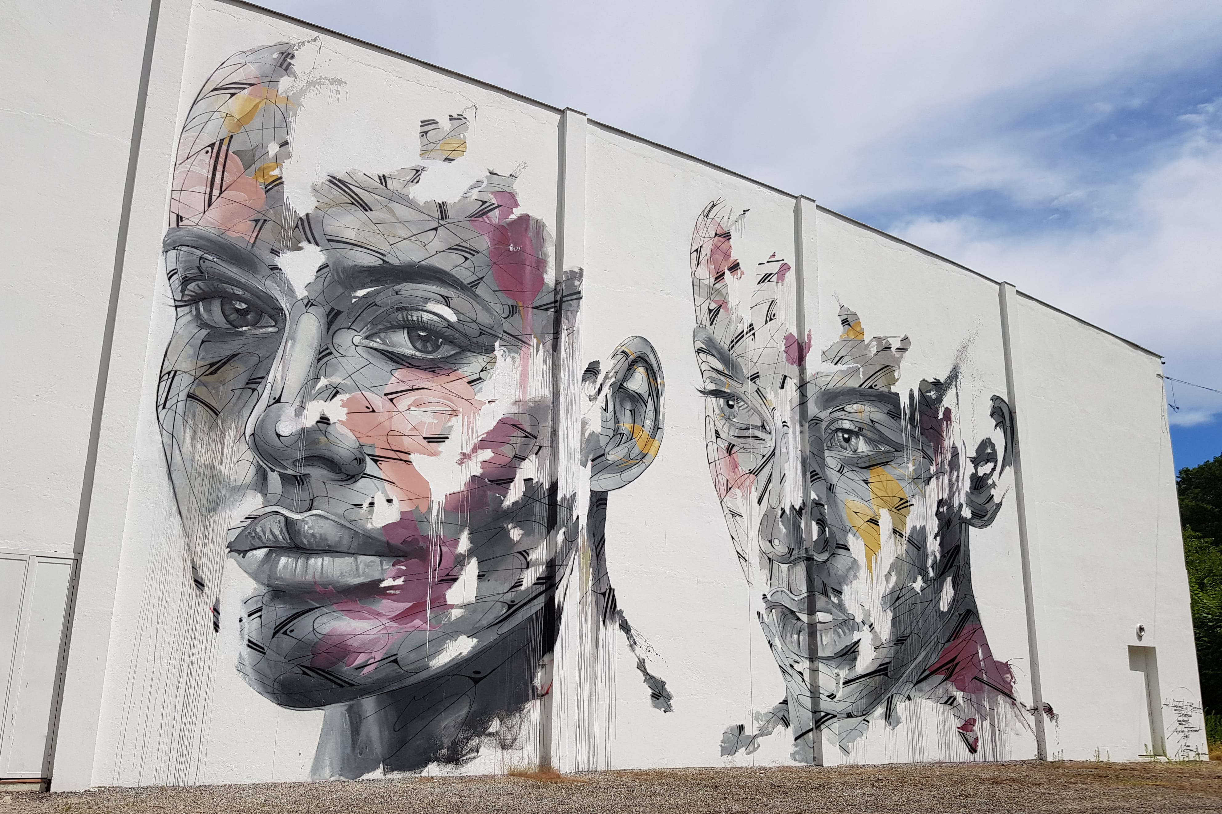 Graffiti 6256  by the artist Hopare captured by Mephisroth in Decazeville France