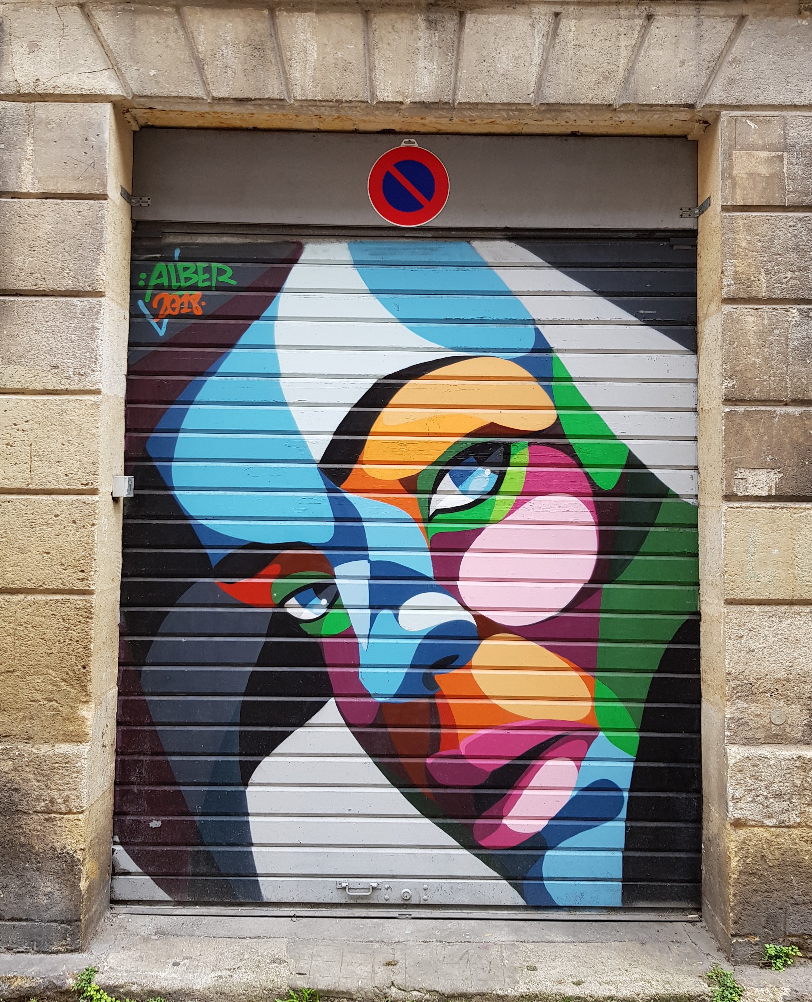 Graffiti 6872  by the artist Alber captured by Mephisroth in Bordeaux France